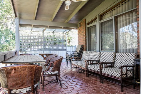 Water's Edge Bundalong - Kalgoorlie Accommodation 0