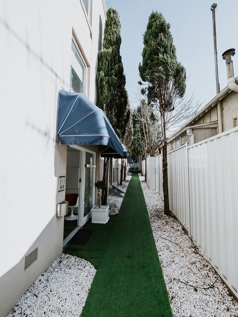 SoYa Apartment Hotel - Kalgoorlie Accommodation 4