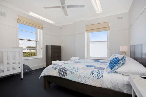 Plummers Mill - Central Townhouse - Kalgoorlie Accommodation 3
