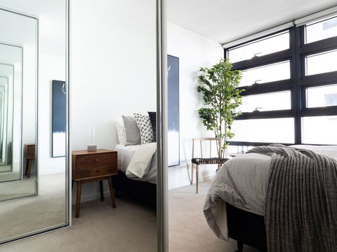 LittleStay Sutherland - 3 Bedroom Aptm - Kalgoorlie Accommodation 6