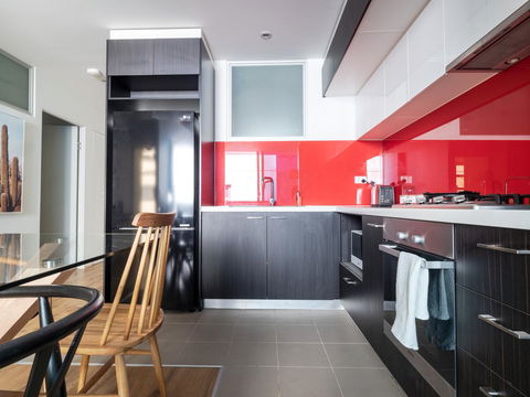 LittleStay Sutherland - 3 Bedroom Aptm - Kalgoorlie Accommodation 29