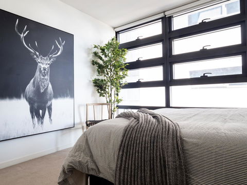 LittleStay Sutherland - 3 Bedroom Aptm - Kalgoorlie Accommodation 7