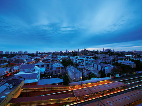 Oaks Melbourne South Yarra Suites - Kalgoorlie Accommodation 9