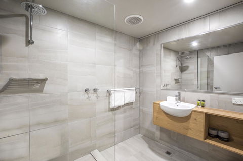 Nightcap At Excelsior Hotel - Kalgoorlie Accommodation 3