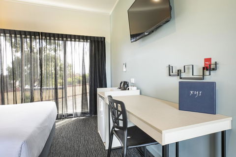 Nightcap At Excelsior Hotel - Kalgoorlie Accommodation 10