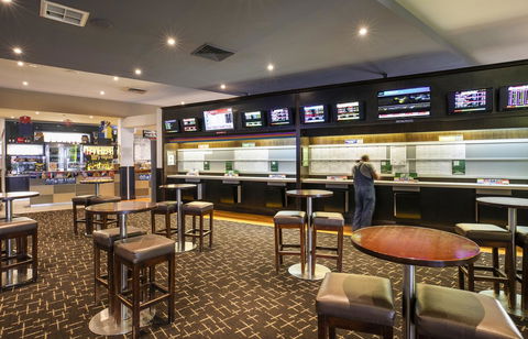 Nightcap At Excelsior Hotel - Kalgoorlie Accommodation 29