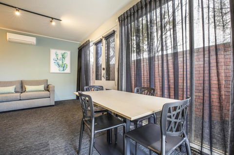 Nightcap At Excelsior Hotel - Kalgoorlie Accommodation 13