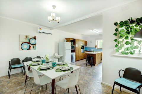 Sunryes Beach House - Kalgoorlie Accommodation 16