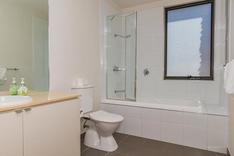 1 Sunset Place - Kalgoorlie Accommodation 15