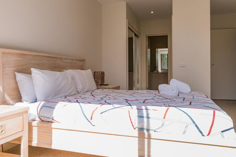 1 Sunset Place - Kalgoorlie Accommodation 11