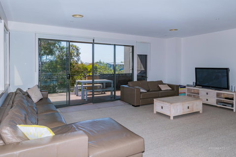 1 Sunset Place - Kalgoorlie Accommodation 3