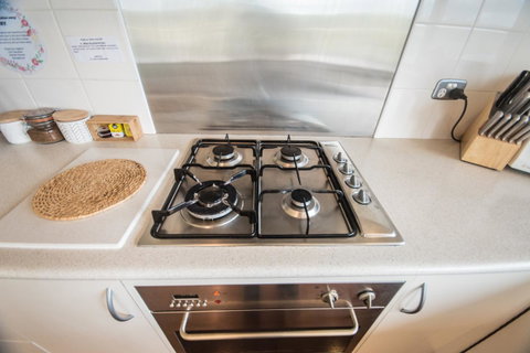 The Pitch - Kalgoorlie Accommodation 9
