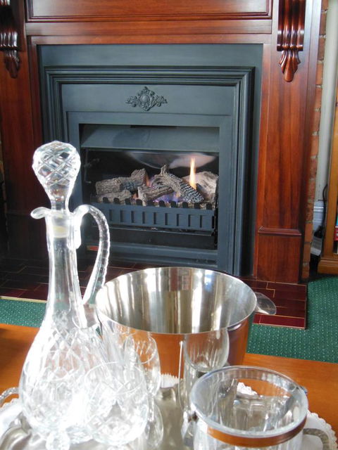 Airleigh-Rose Cottage - Kalgoorlie Accommodation 30
