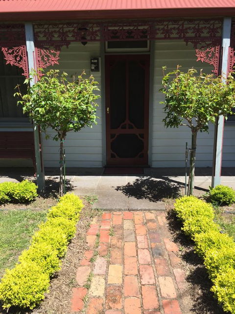 Airleigh-Rose Cottage - Kalgoorlie Accommodation 3