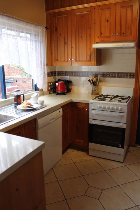 Airleigh-Rose Cottage - Kalgoorlie Accommodation 44