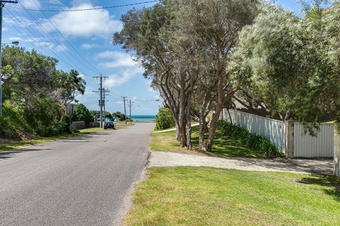 Perfect Blairgowrie Beach House - Kalgoorlie Accommodation 15