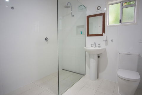 Debbie\'s Place - Kalgoorlie Accommodation 16