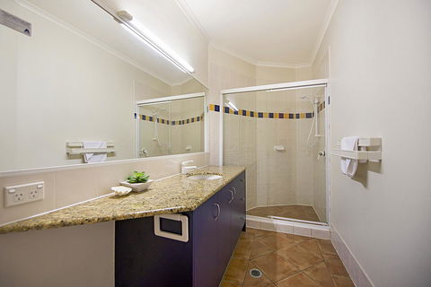 Whale Watch Ocean Beach Resort - Kalgoorlie Accommodation 12