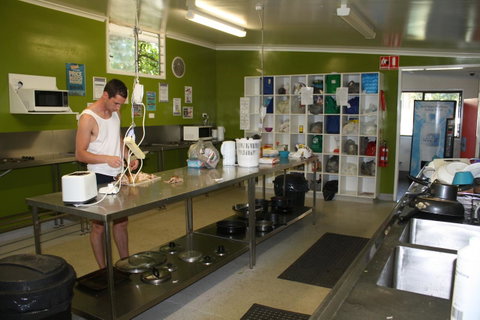 Nomads Airlie Beach - Kalgoorlie Accommodation 12