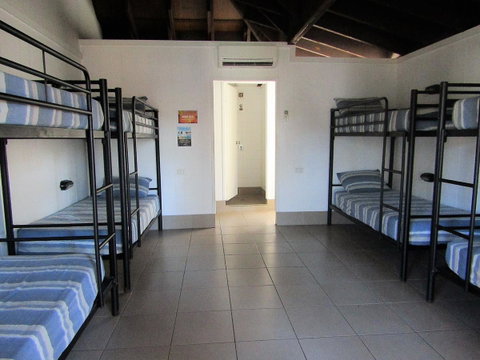 Nomads Airlie Beach - Kalgoorlie Accommodation 13