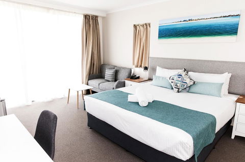 Ocean Views Resort Caloundra - Kalgoorlie Accommodation 25