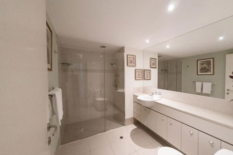 Ocean Views Resort Caloundra - Kalgoorlie Accommodation 20