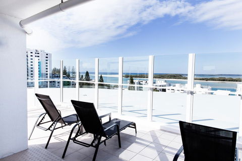 Ocean Views Resort Caloundra - Kalgoorlie Accommodation 6