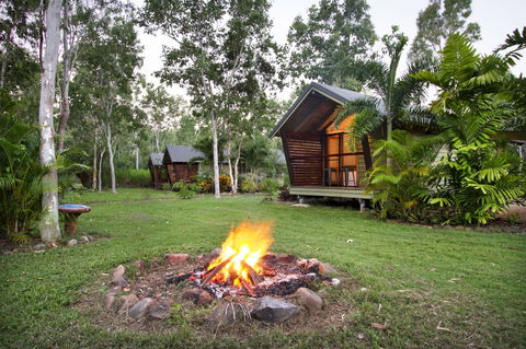 Airlie Beach Eco Cabins - Adults Only - Kalgoorlie Accommodation 1