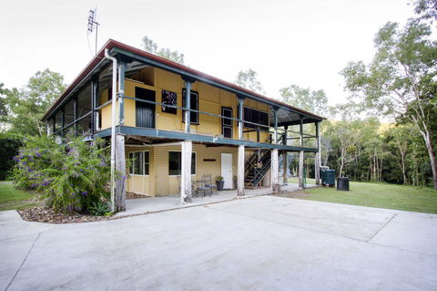 Airlie Beach Eco Cabins - Adults Only - Kalgoorlie Accommodation 44