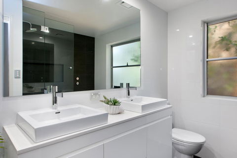 Jolly Roger's Beach House - Kalgoorlie Accommodation 12