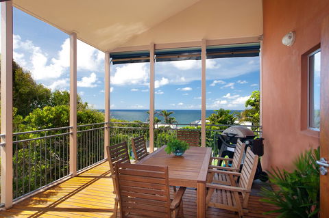 Jolly Roger's Beach House - Kalgoorlie Accommodation 1