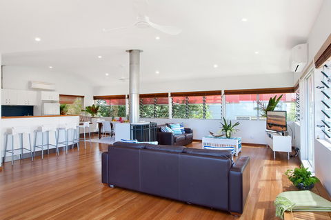 Jolly Roger's Beach House - Kalgoorlie Accommodation 3