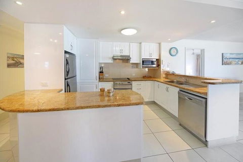 Coolum Caprice - Kalgoorlie Accommodation 5