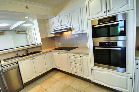 Coolum Caprice - Kalgoorlie Accommodation 31
