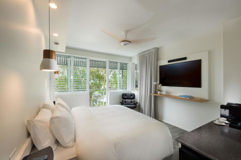 Heart Hotel And Gallery Whitsundays - Kalgoorlie Accommodation 3