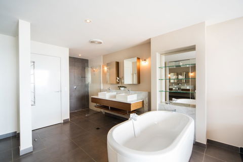 Whitsunday Reflections - Kalgoorlie Accommodation 16