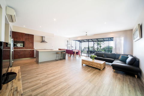 Whitsunday Reflections - Kalgoorlie Accommodation 10