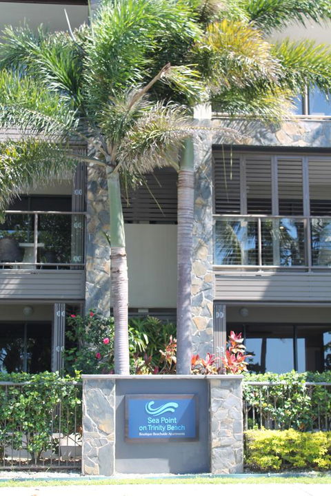 Sea Point On Trinity Beach - Kalgoorlie Accommodation 6