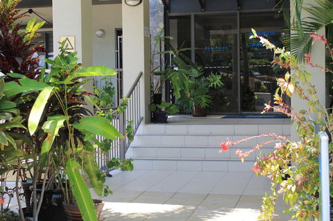 Sea Point On Trinity Beach - Kalgoorlie Accommodation 2