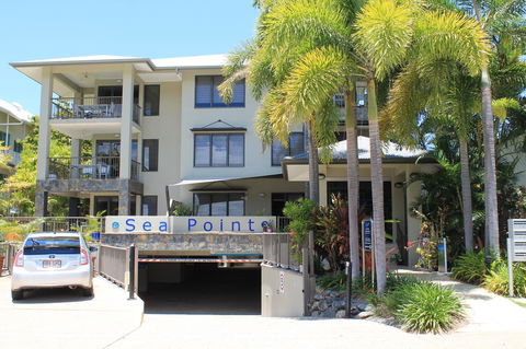 Sea Point On Trinity Beach - Kalgoorlie Accommodation 1