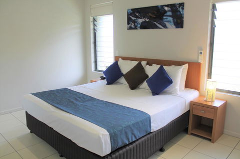 Sea Point On Trinity Beach - Kalgoorlie Accommodation 12