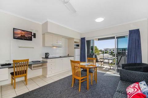Madison Ocean Breeze Apartments - Kalgoorlie Accommodation 12