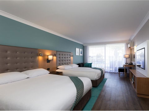 Sea World Resort - Kalgoorlie Accommodation 1