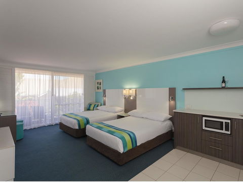 Sea World Resort - Kalgoorlie Accommodation 2