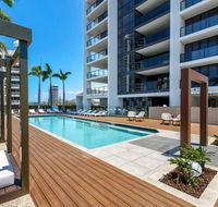 Qube Broadbeach - Kalgoorlie Accommodation