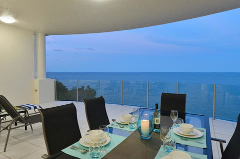 Bellevue At Trinity Beach - Kalgoorlie Accommodation 13