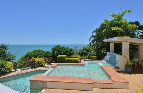 Bellevue At Trinity Beach - Kalgoorlie Accommodation 4