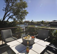Bribie Island Canal Holiday Destination - Kalgoorlie Accommodation