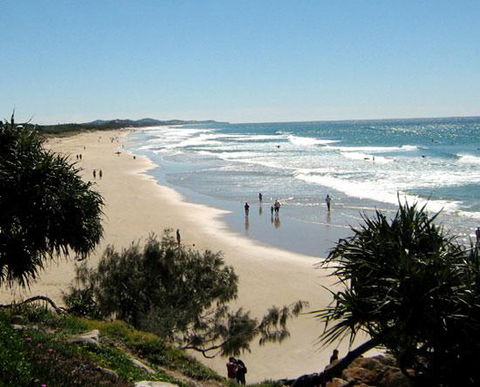 Beach House On Jones Parade, Central Coolum Beach - Kalgoorlie Accommodation 15