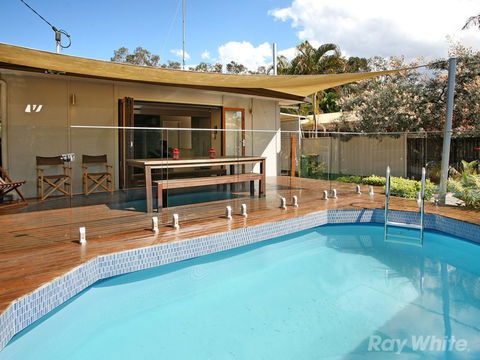 Beach House On Jones Parade, Central Coolum Beach - Kalgoorlie Accommodation 3
